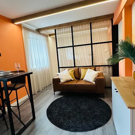 Apartment Colorful O *