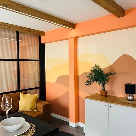 Colorful O Apartment